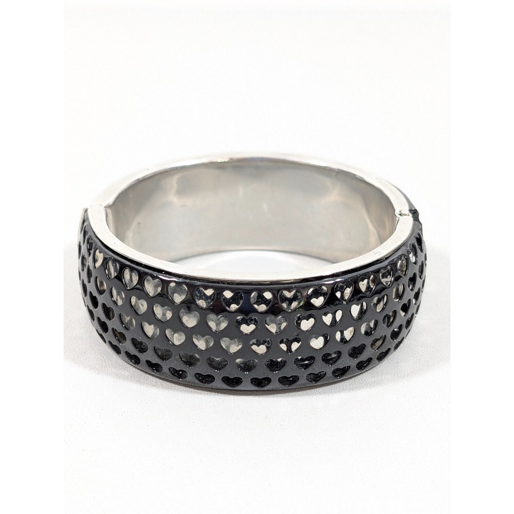 Edgy Black Heart Openwork Silver Tone Chunky‎ Hinge Bangle Bracelet 7.5"
